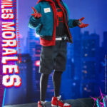 Figurine Miles Morales - Spider-Man Into the Spider-Verse - 30 cm - Hot Toys